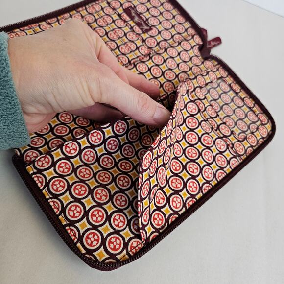 Vera Bradley Women's Medallion Long Zippered Travel Organizer Wallet - Picture 7 of 12